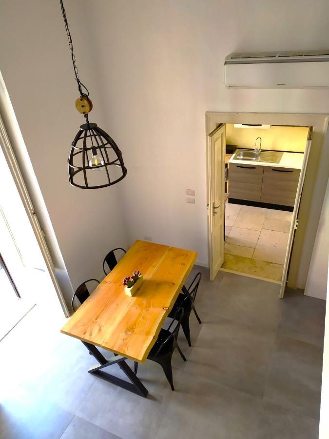 Dimora Ateneo - Nel Centro Della Citta バーリ エクステリア 写真